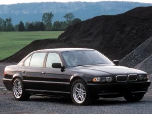 BMW 7-Series 1998 года (US)